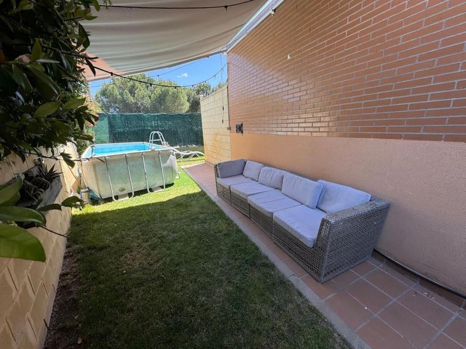 Casa Ribera Del Pisuerga - Piscina Privada Villa Arroyo de la Encomienda Luaran gambar